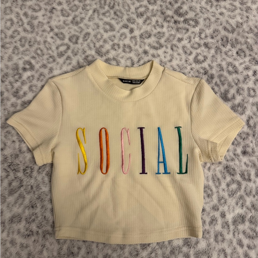 SHEIN Cream Crop Top with Colorful Social Print